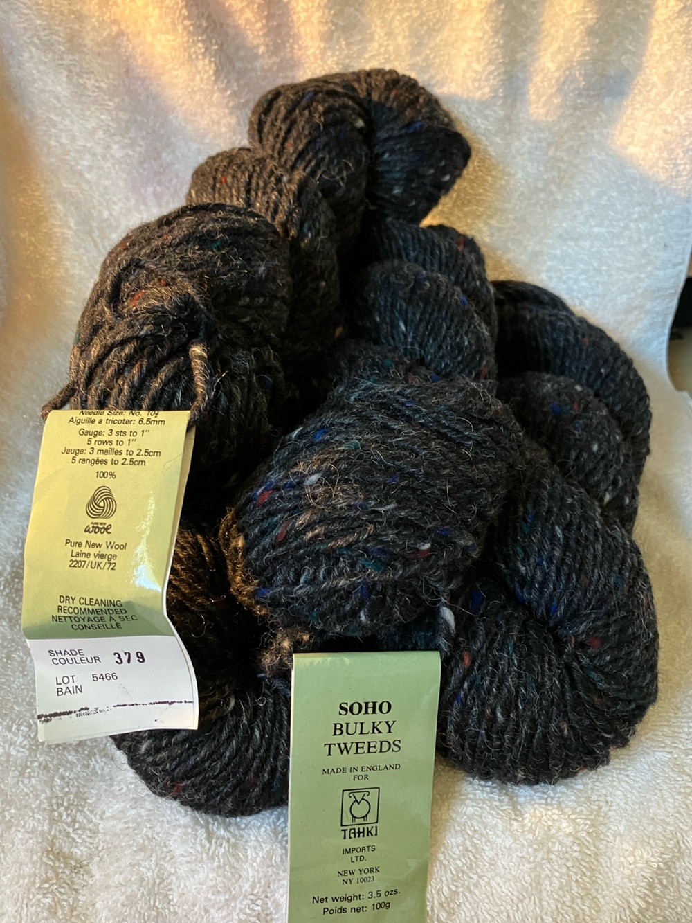 4 Skeins Tahki Soho Bulky Tweed Charcoal Gray Wool